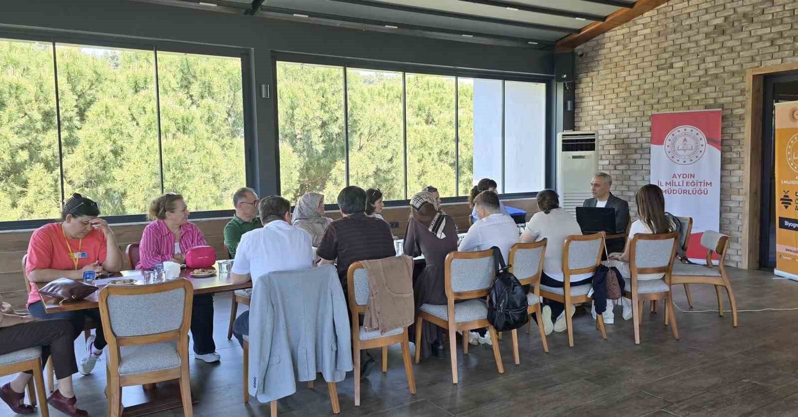 Aydın&rsquo;da &ouml;ğretmenlere "Fatih" anlatıldı
