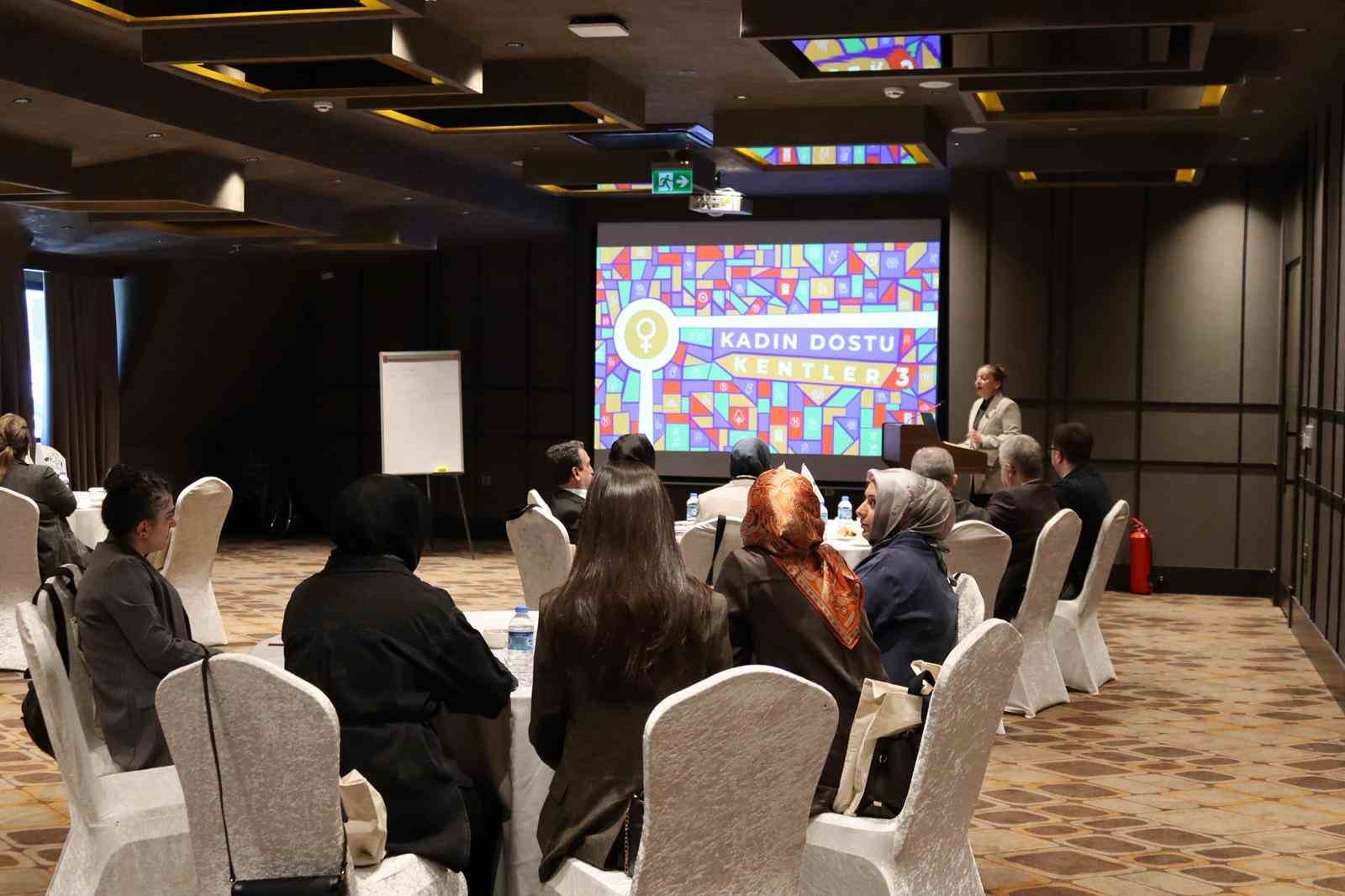 Kadınlar i&ccedil;in daha yaşanabilir kentler planlanıyor
