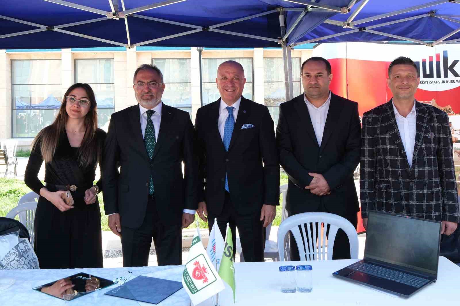 ASO Başkanı Ardı&ccedil;: "Gen&ccedil;lerimizi &uuml;retimin asli akt&ouml;rleri olarak g&ouml;r&uuml;yoruz"
