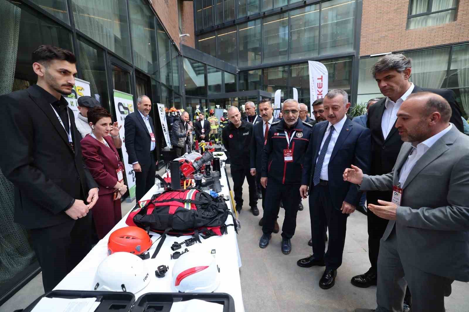 81 ilin itfaiyecileri Kocaeli’de buluştu
