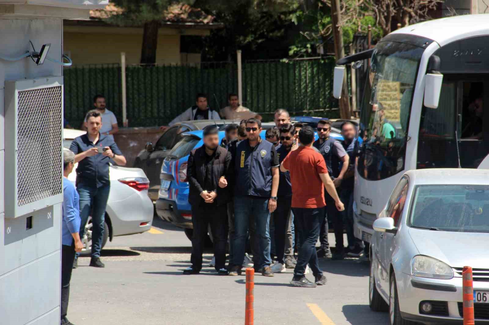 Şanlıurfa merkezli 11 ilde siber dolandırıcılık operasyonu: 42 gözaltı
