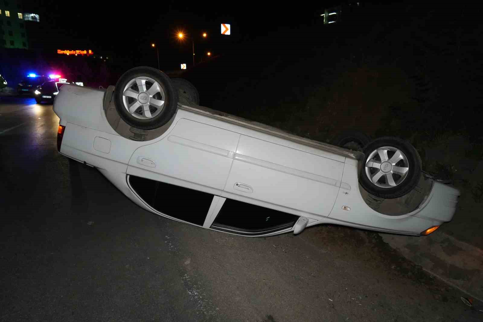 Polisle yaşlı &ccedil;ift arasında dikkat &ccedil;eken diyalog: Dakikalarca dil d&ouml;ken &ccedil;iftin kim olduğu ortaya &ccedil;ıktı
