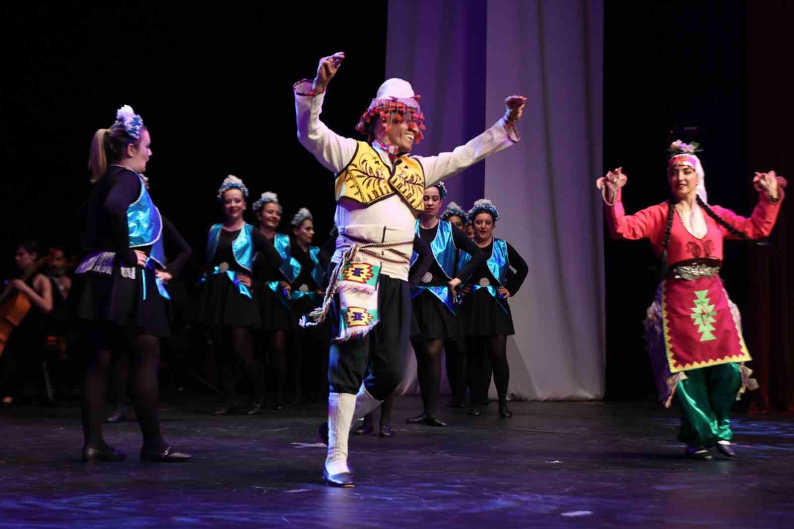 Muğla&rsquo;da sanatın b&uuml;y&uuml;leyen gecesi
