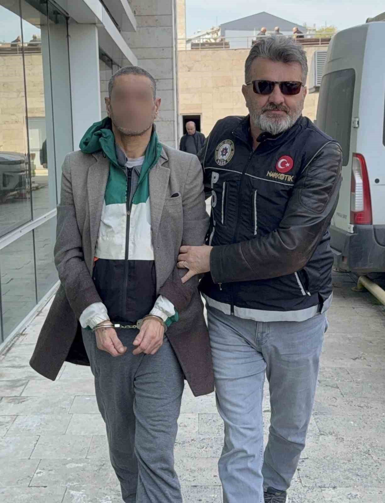 Evinde bonzai ele ge&ccedil;irilen şahıs tutuklandı
