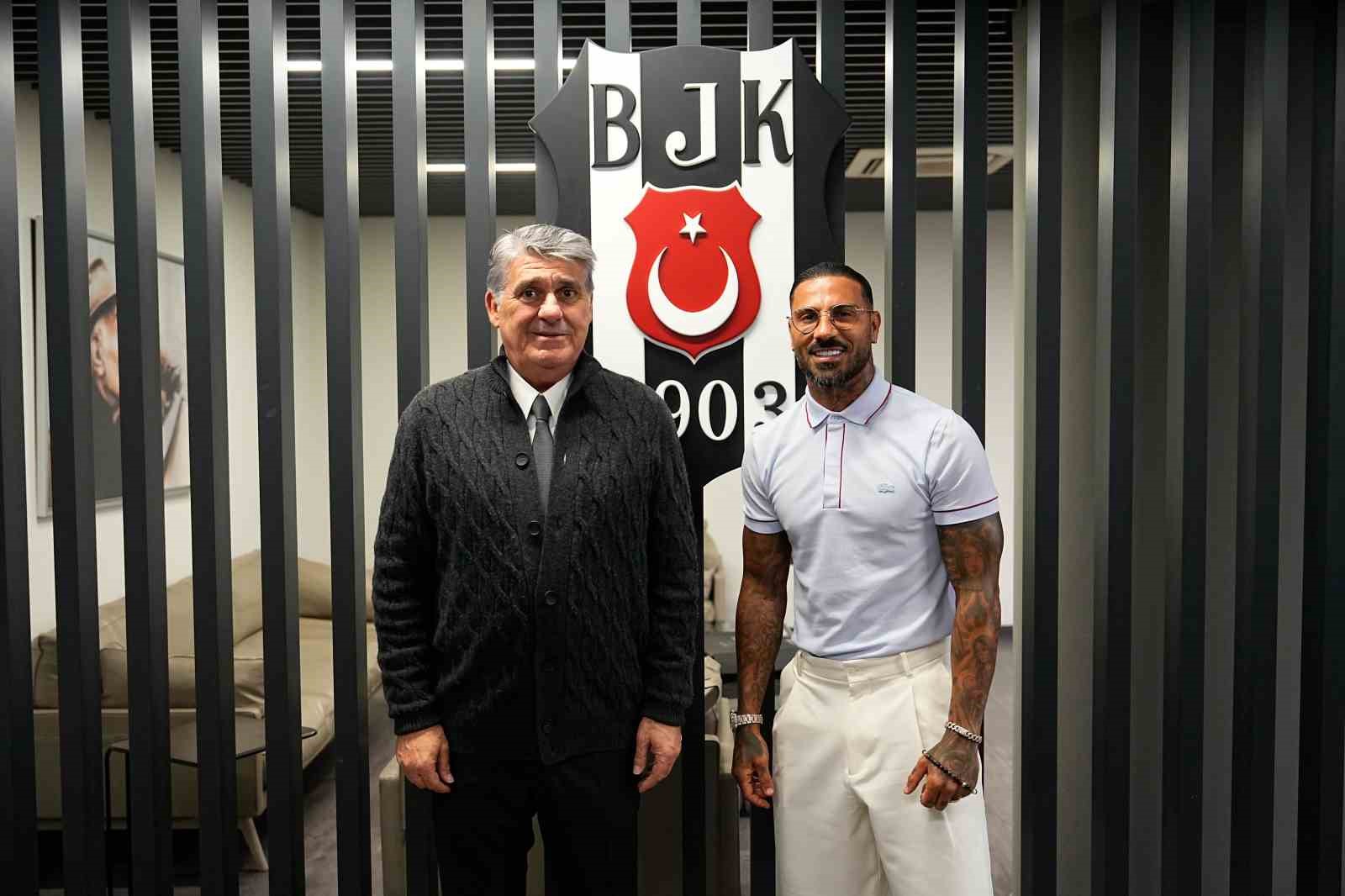 Ricardo Quaresma, Beşiktaş&rsquo;ı ziyaret etti
