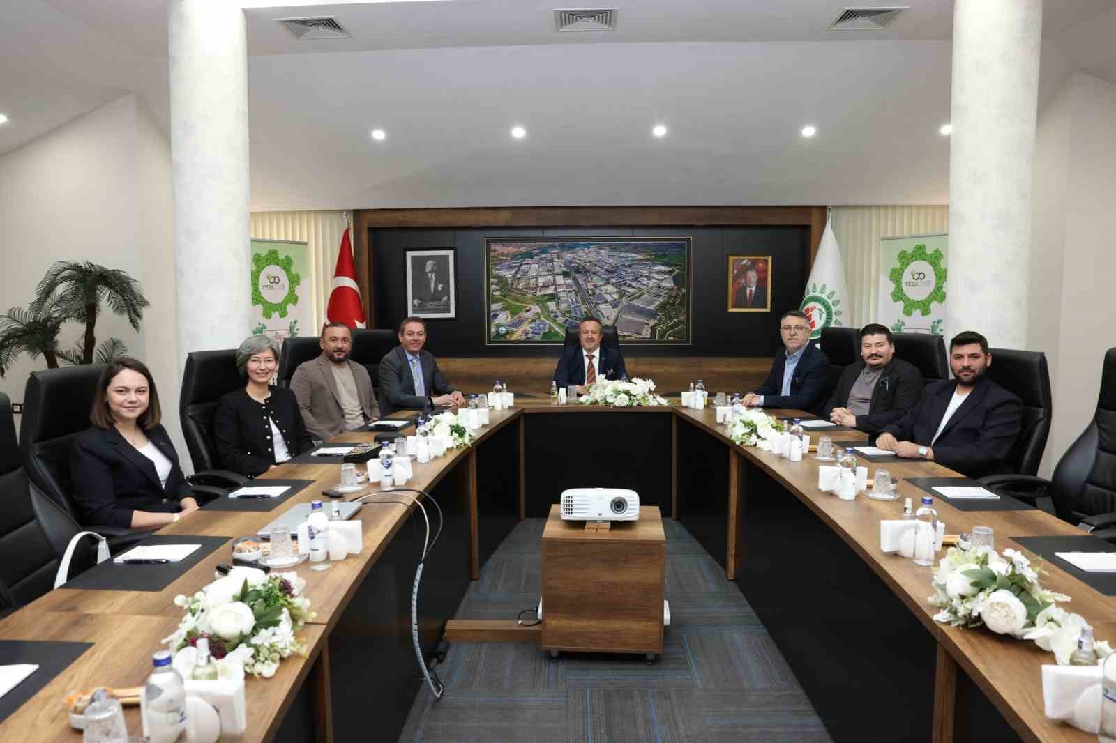 Tekstil sekt&ouml;r&uuml;n&uuml;n geleceği i&ccedil;in s&uuml;rd&uuml;r&uuml;lebilir &uuml;retim ve yenilik&ccedil;i projeler konuşuldu
