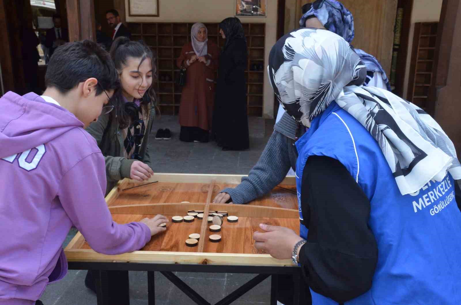 Sinop&rsquo;ta tarihi camide anlamlı buluşma
