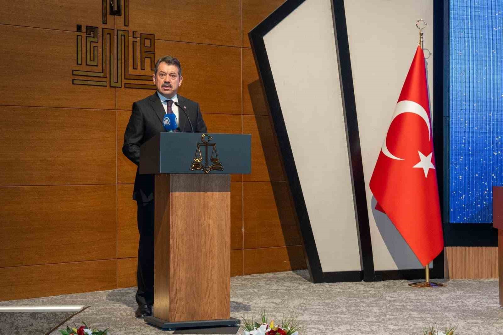 İzmir&rsquo;de uyuşturucu raporu: Sentetik ecza yakalamaları y&uuml;zde 696 arttı
