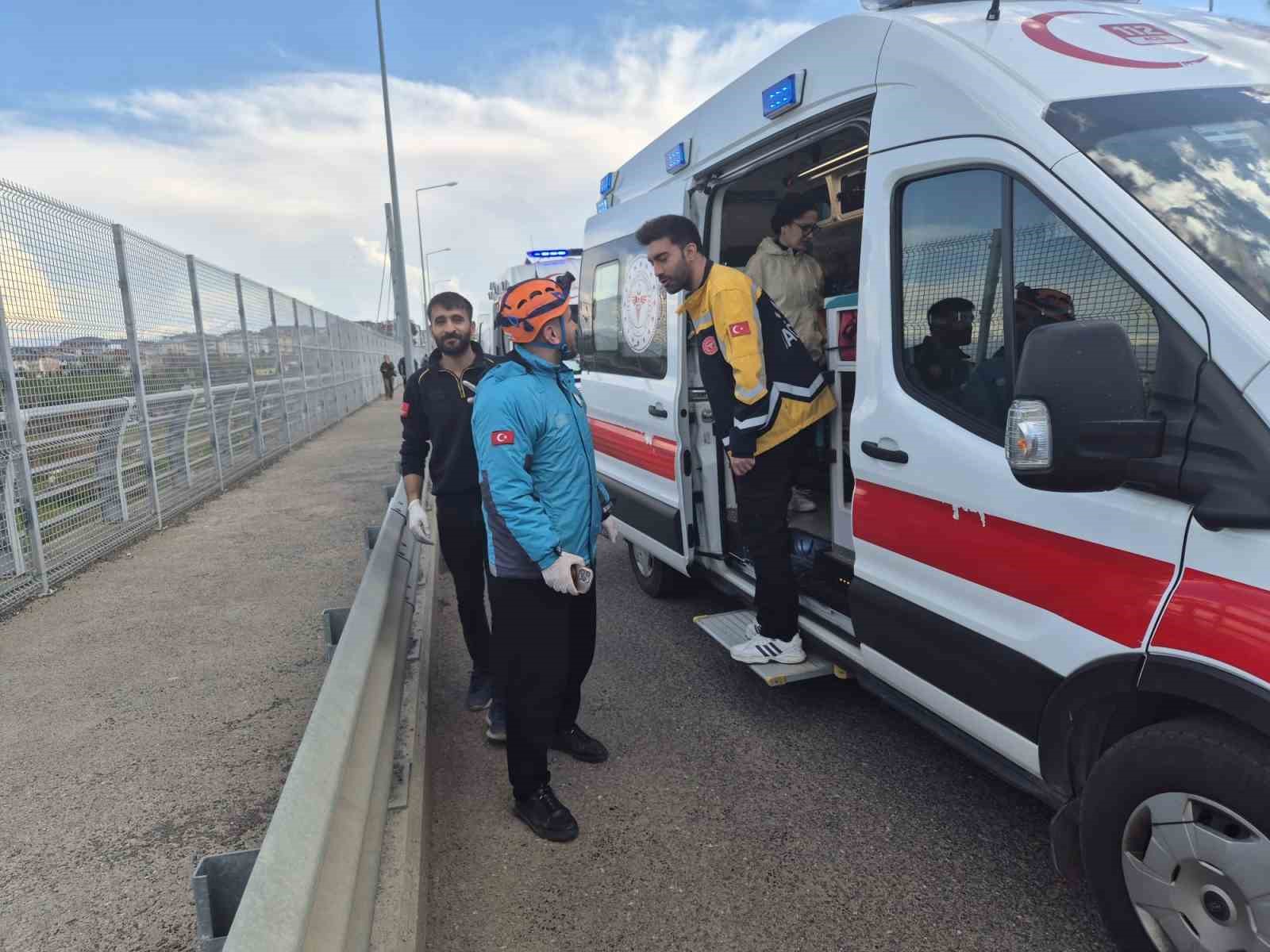 Bing&ouml;l&rsquo;de zincirleme kaza: 3 yaralı
