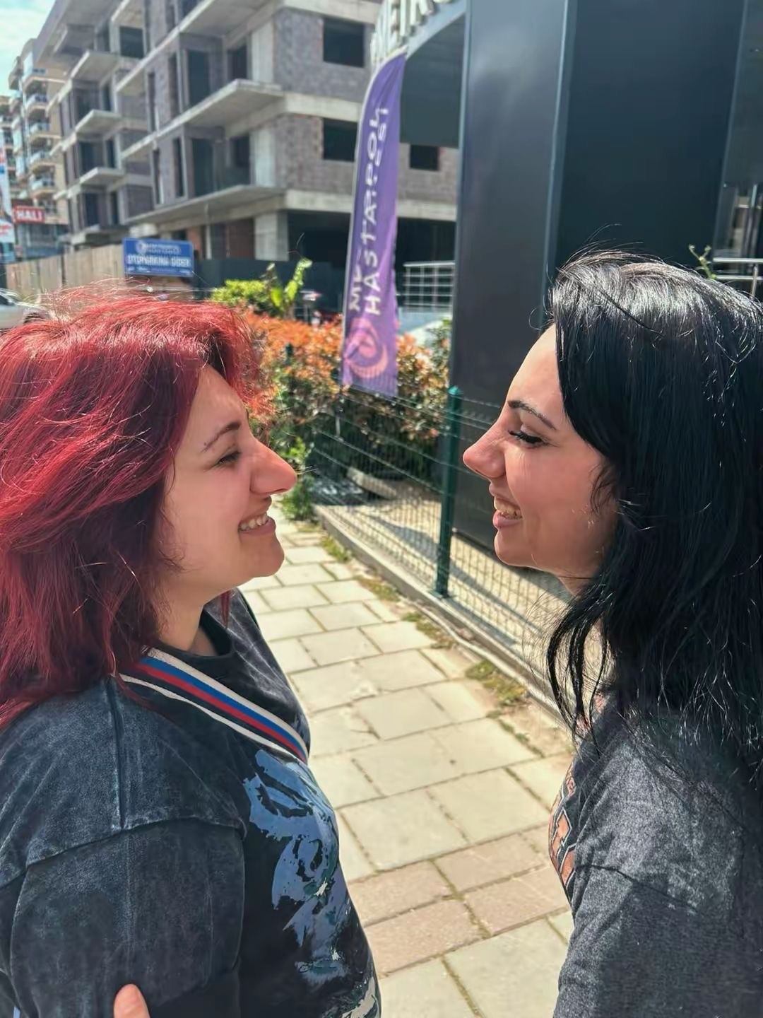 İzmir&rsquo;de burun estetiği i&ccedil;in ameliyat olan 23 yaşındaki gen&ccedil; kız hayatını kaybetti
