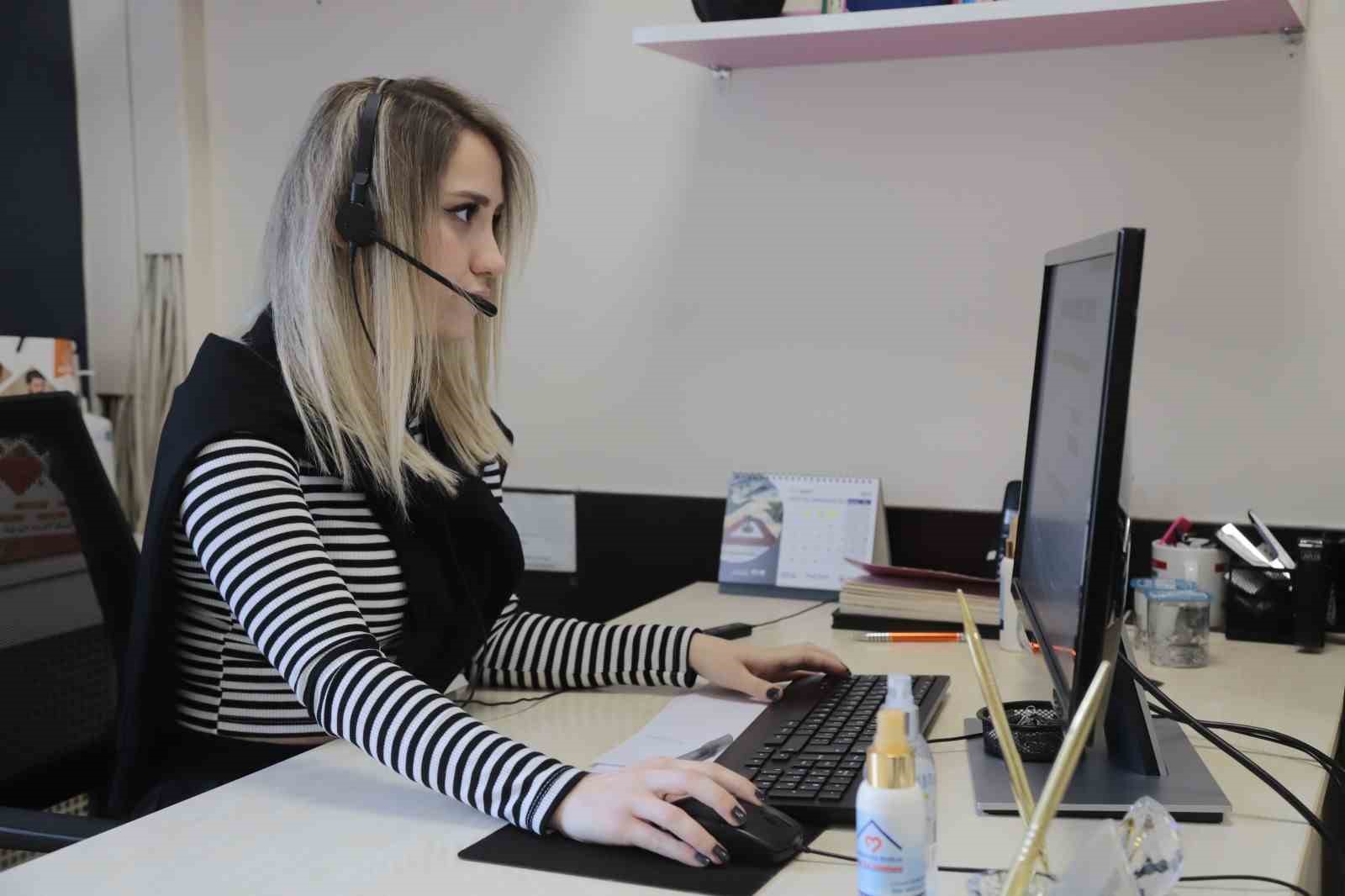 Kağıthane Belediyesi çağrı merkezinden vatandaşlara hizmet