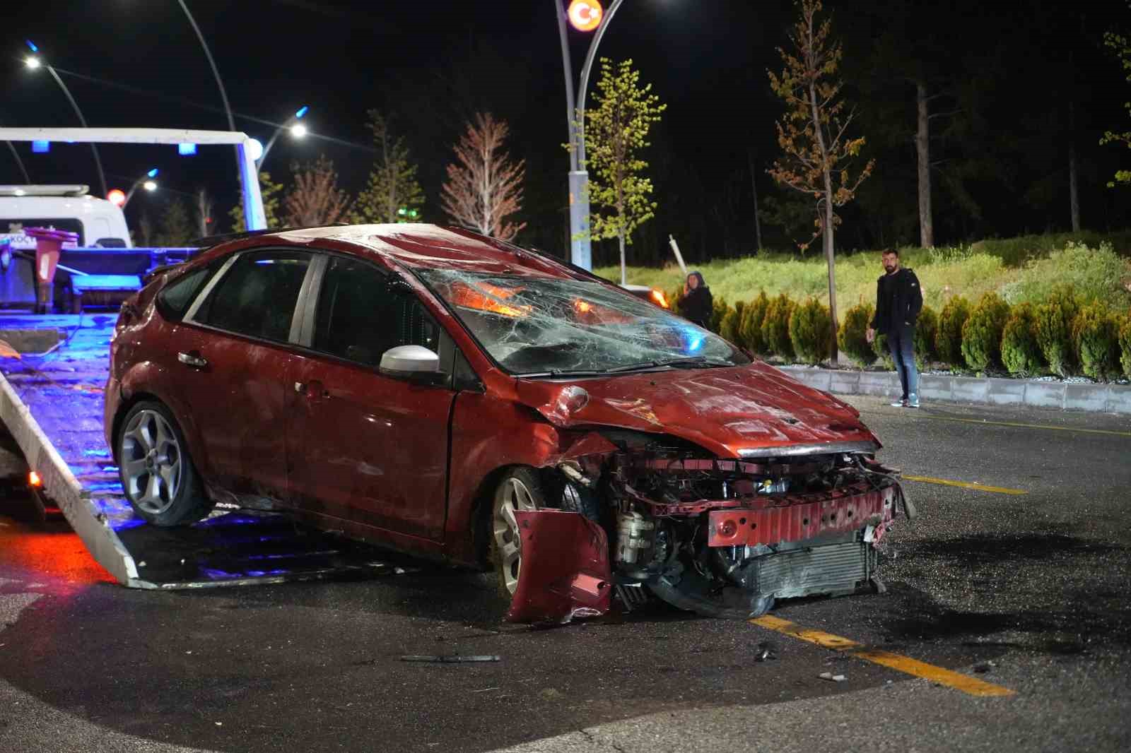 Niğde&rsquo;de kontrolden &ccedil;ıkan otomobil takla attı: 1 yaralı
