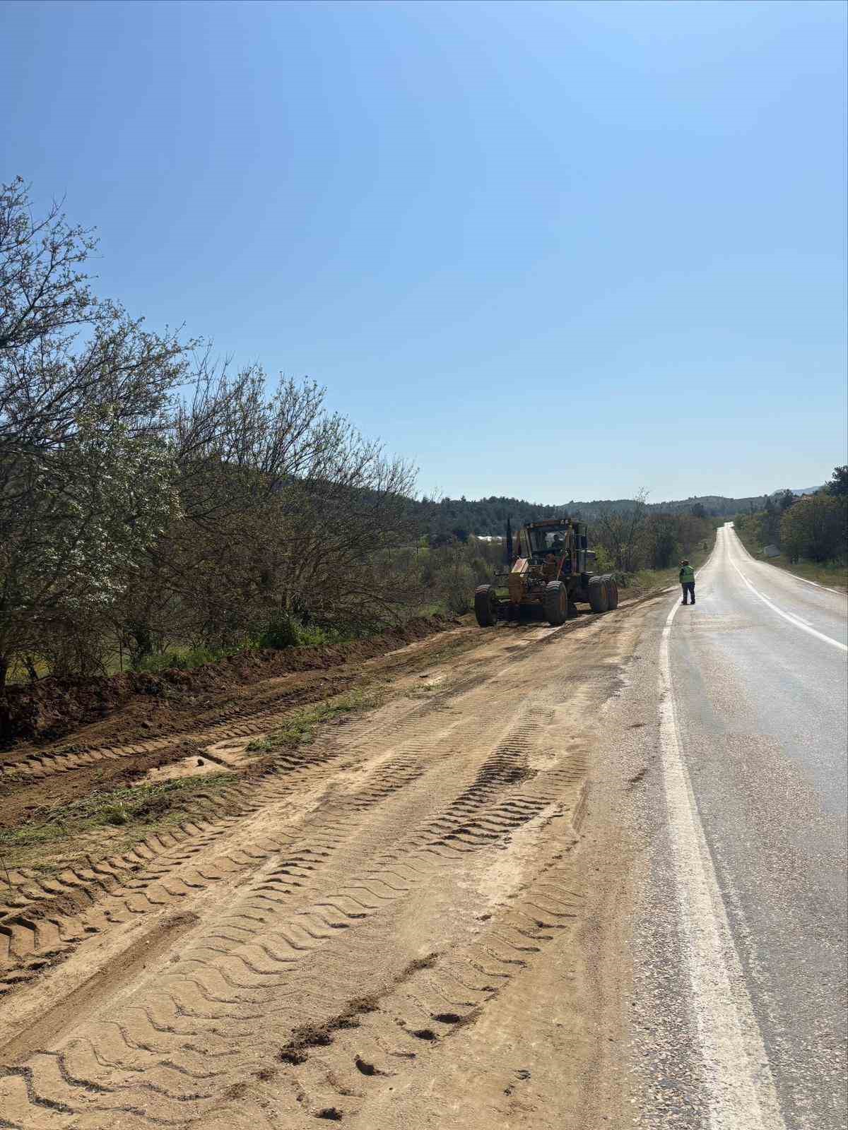 Bilecik&rsquo;te tehlikeli yol genişletildi
