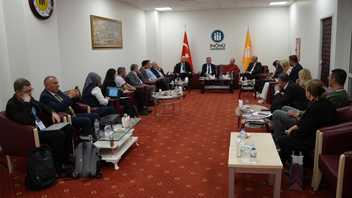 "T&uuml;rkiye&rsquo;de Doğurganlık &Ccedil;&ouml;k&uuml;ş&uuml; ile M&uuml;cadele" &ccedil;alıştayı tamamlandı
