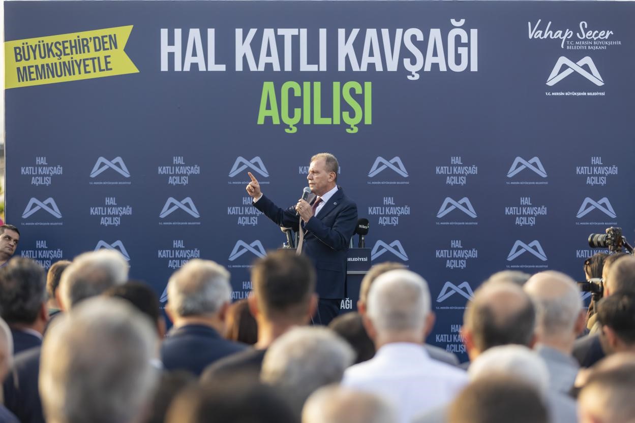 Mersin&rsquo;de Hal Katlı Kavşağı hizmete a&ccedil;ıldı
