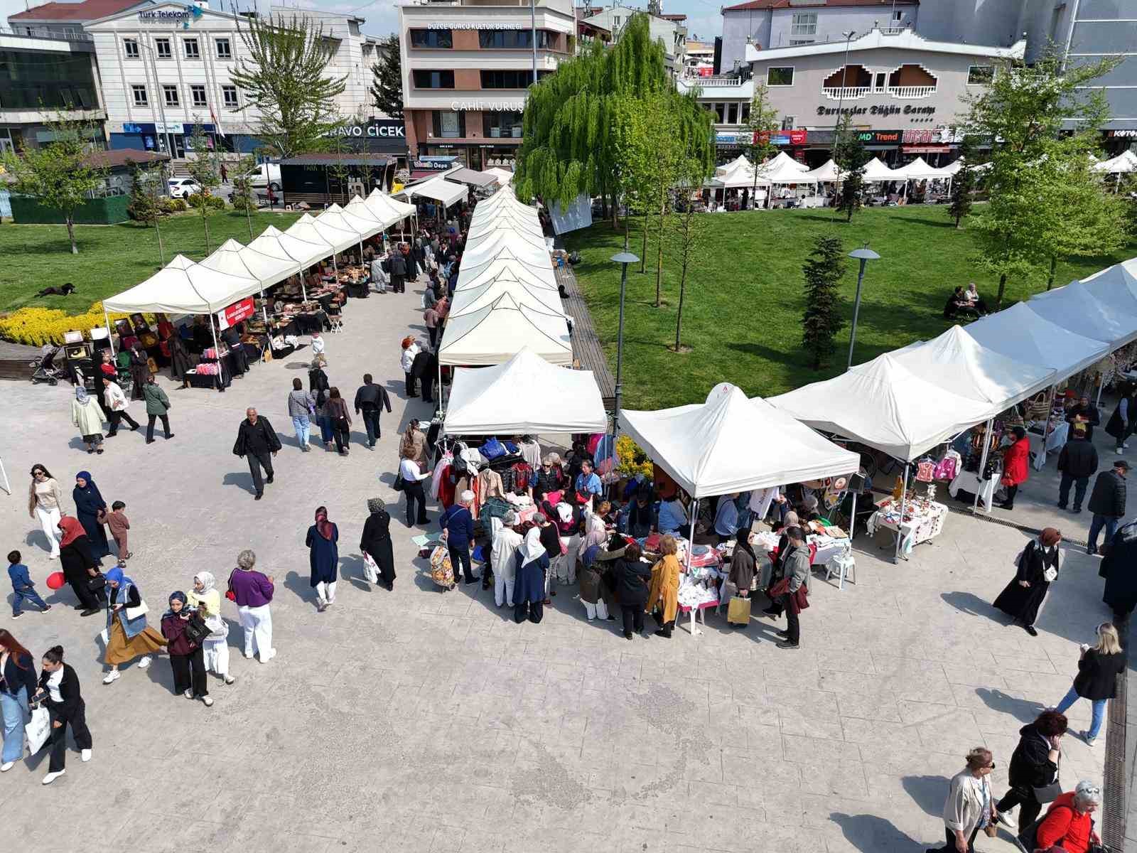 D&uuml;zce &uuml;retiyor, emek kazanıyor
