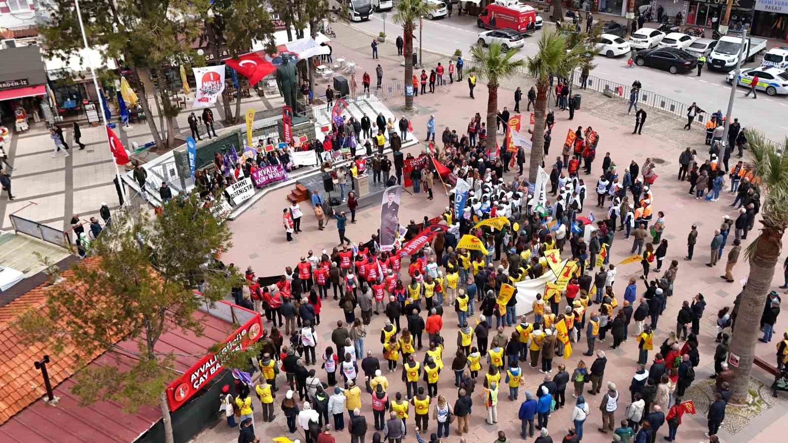 Ayvalık&rsquo;ta 1 Mayıs coşkusu
