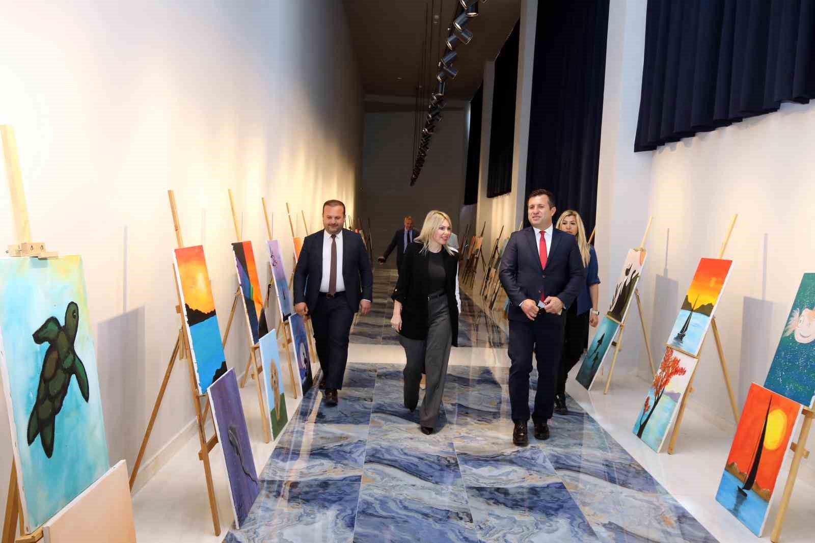 Rekt&ouml;r &Ouml;zkan&rsquo;dan lise &ouml;ğrencileriyle ufuk a&ccedil;ıcı sohbet
