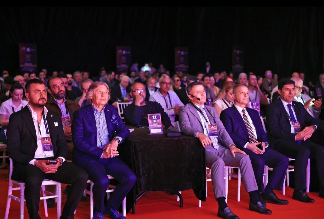 MTSO Başkanı &Ccedil;akır: "İhracat seferberliği başlatıyoruz, hedef T&uuml;rkiye&rsquo;de ilk 3"
