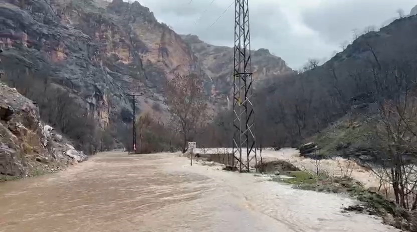 Tunceli&rsquo;de yağışlarla birlikte taşkın riski masaya yatırıldı
