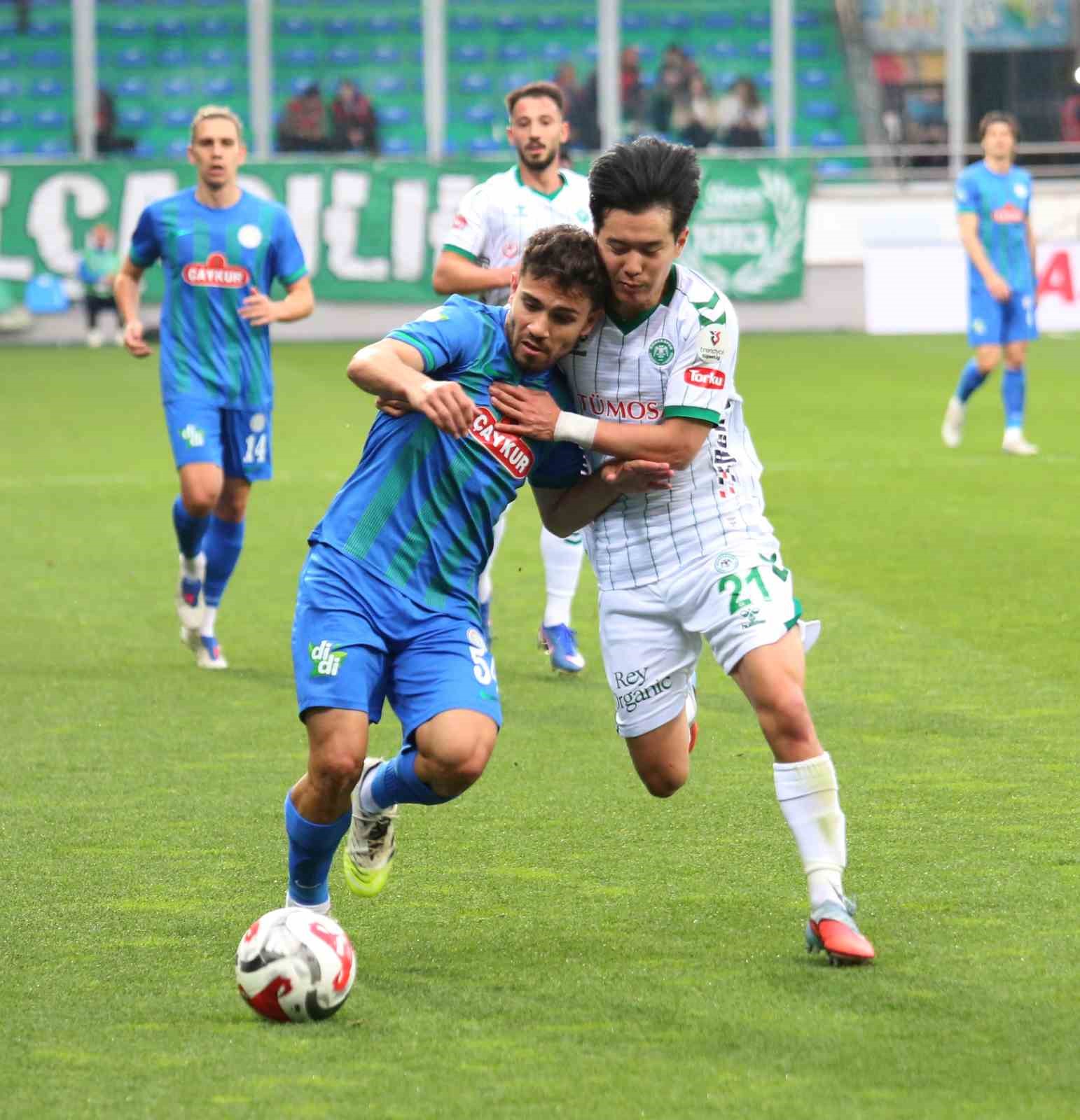 Trendyol S&uuml;per Lig: &Ccedil;aykur Rizespor: 1 - Konyaspor: 1 (İlk yarı)
