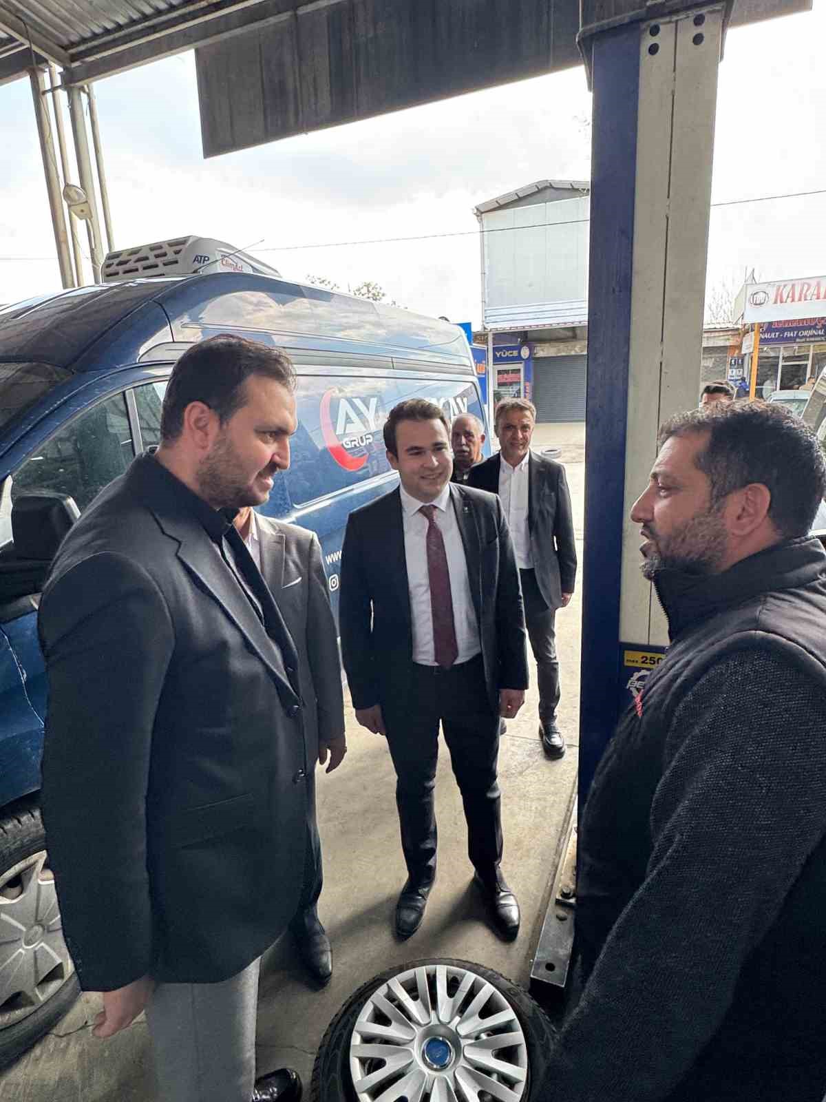 AK Parti  1 Mayıs&rsquo;ta iş&ccedil;ileri unutmadı
