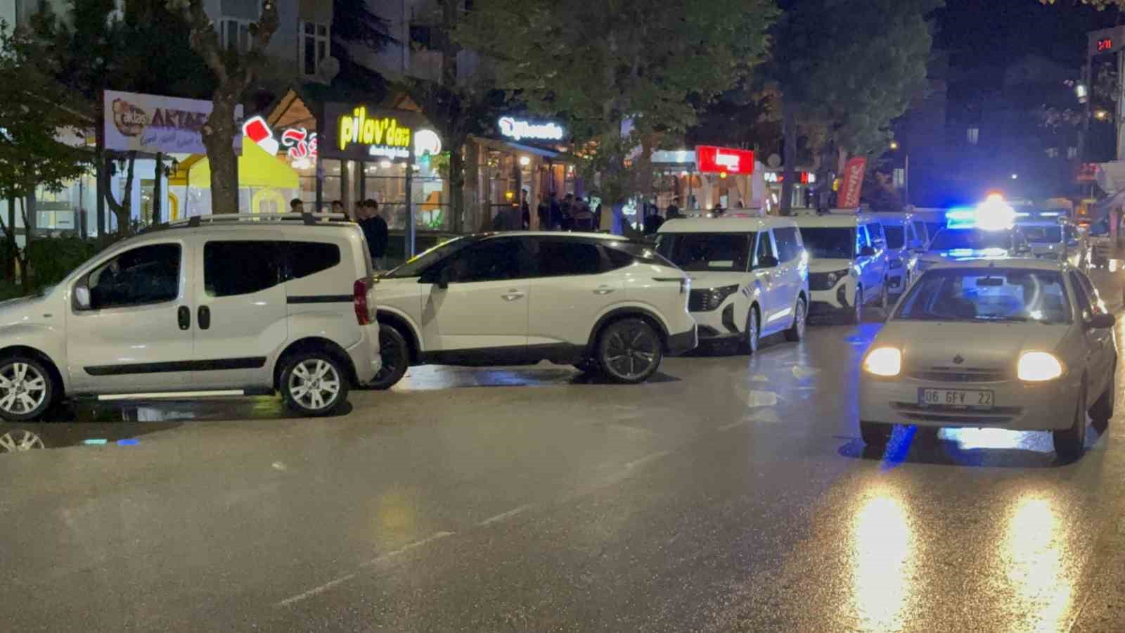 Tokat&rsquo;ta bı&ccedil;aklı kavga: 1 yaralı
