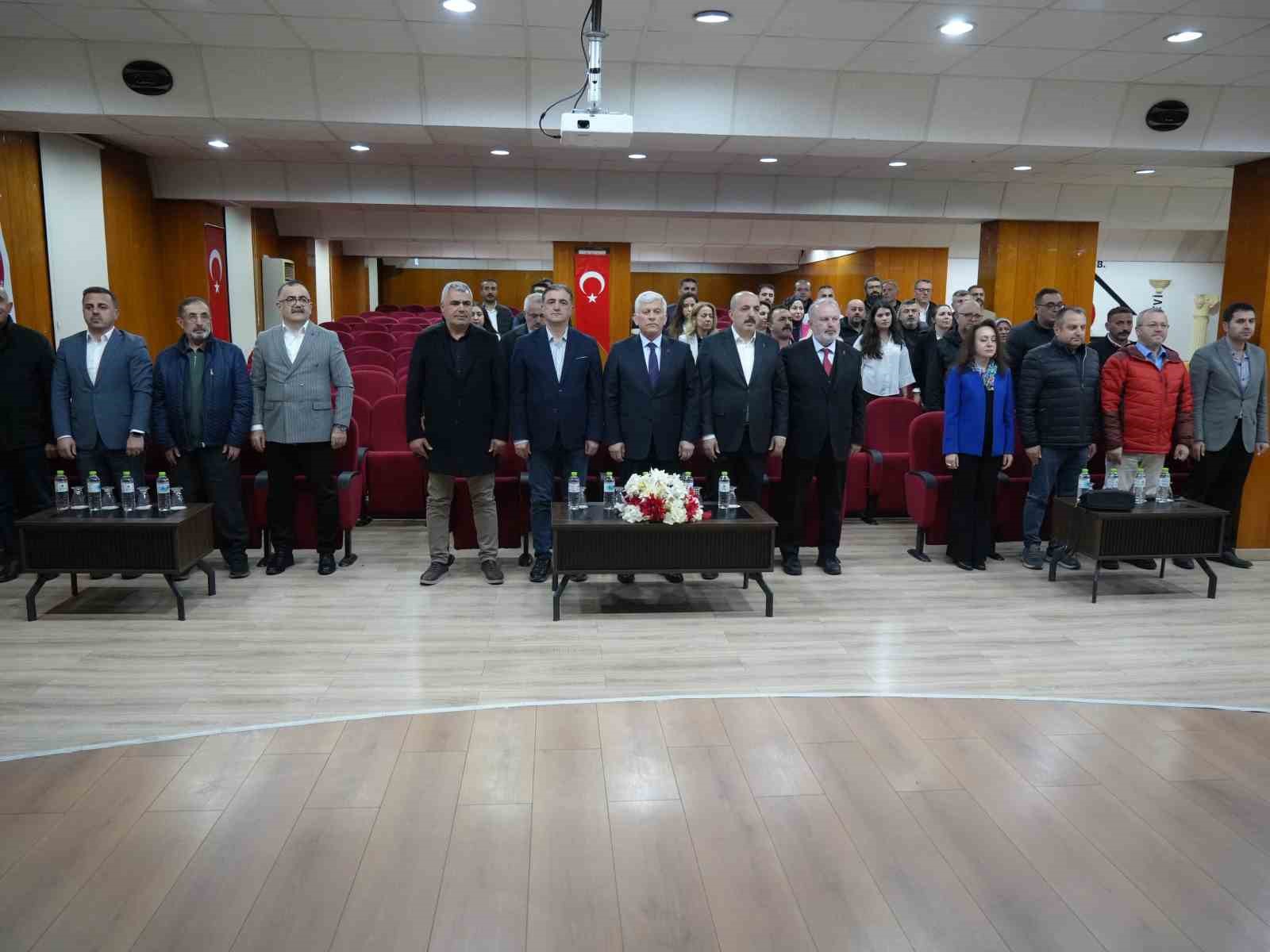 T&uuml;rk Veteriner Hekimleri Birliği Merkez Konseyi Başkanı Eroğlu: "Veteriner hekimlerin sağlık meslek grubu i&ccedil;inde yer alması &ouml;nemli g&uuml;ndemlerimizden biri"
