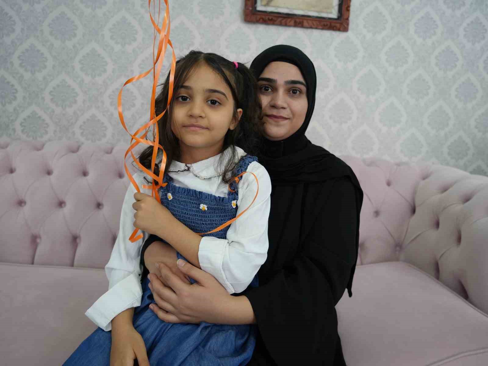 L&ouml;semiyi yenen Z&uuml;mra&rsquo;nın balon u&ccedil;urma hayali Vali Taşolar ile ger&ccedil;ek oldu
