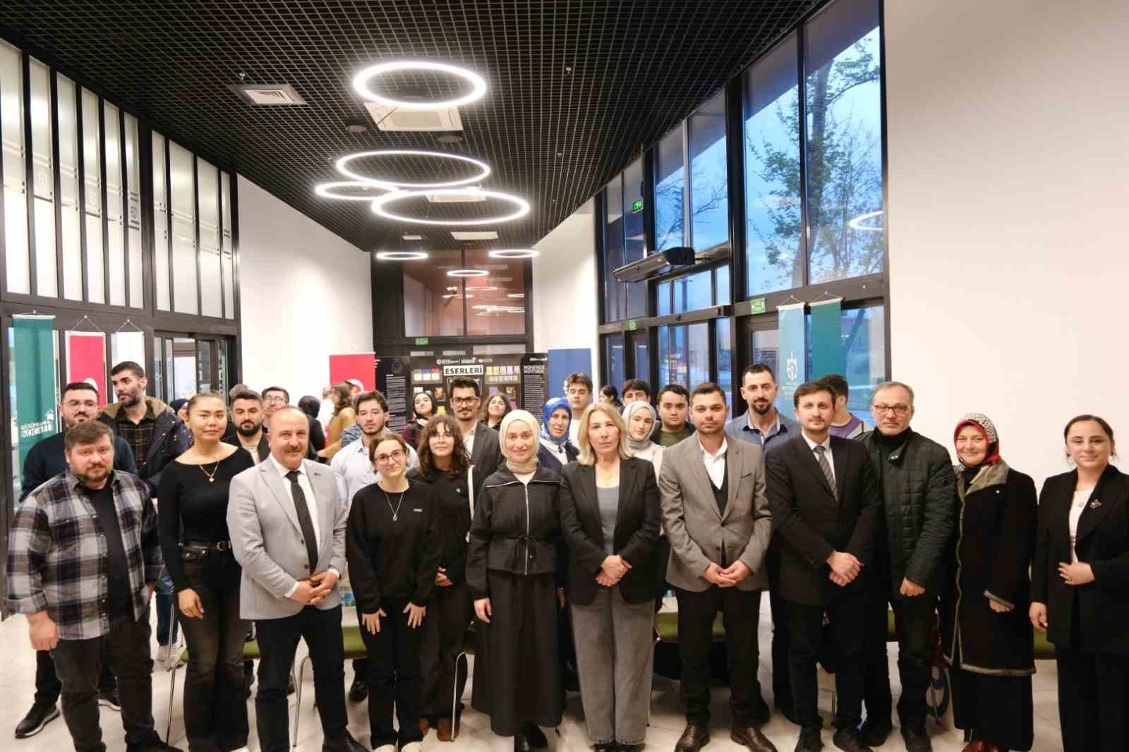 Orta&ccedil;ağ T&uuml;rk d&uuml;nyasına yolculuk: Gen&ccedil;lere tarih bilinci aşılandı
