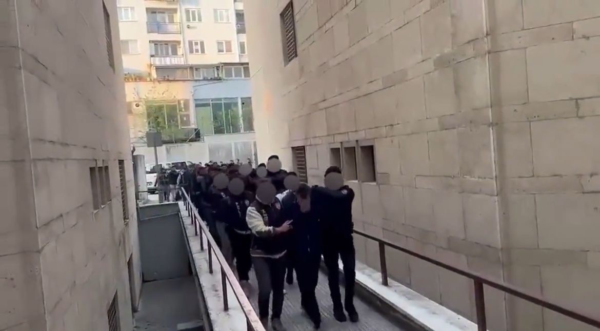 3.8 milyar liralık yasadışı bahis ağı çökertildi: 22 tutuklama
