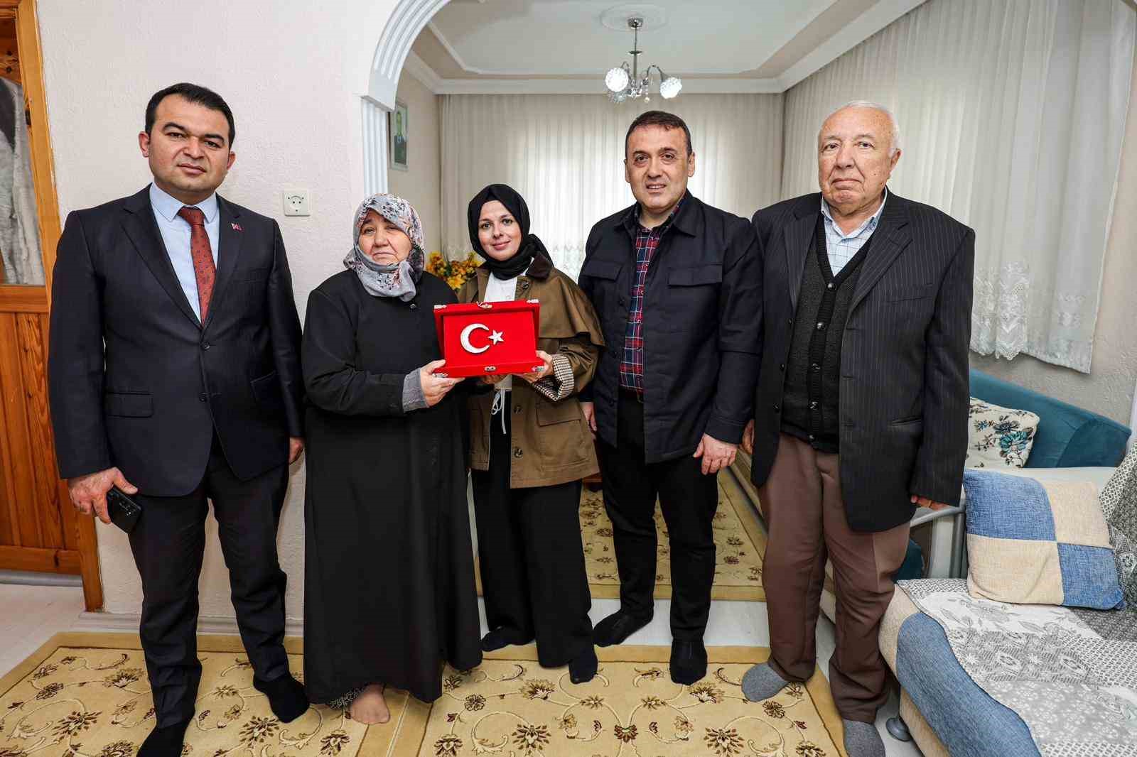 Bilecik Valisi Sözer’den şehit ailesine destek