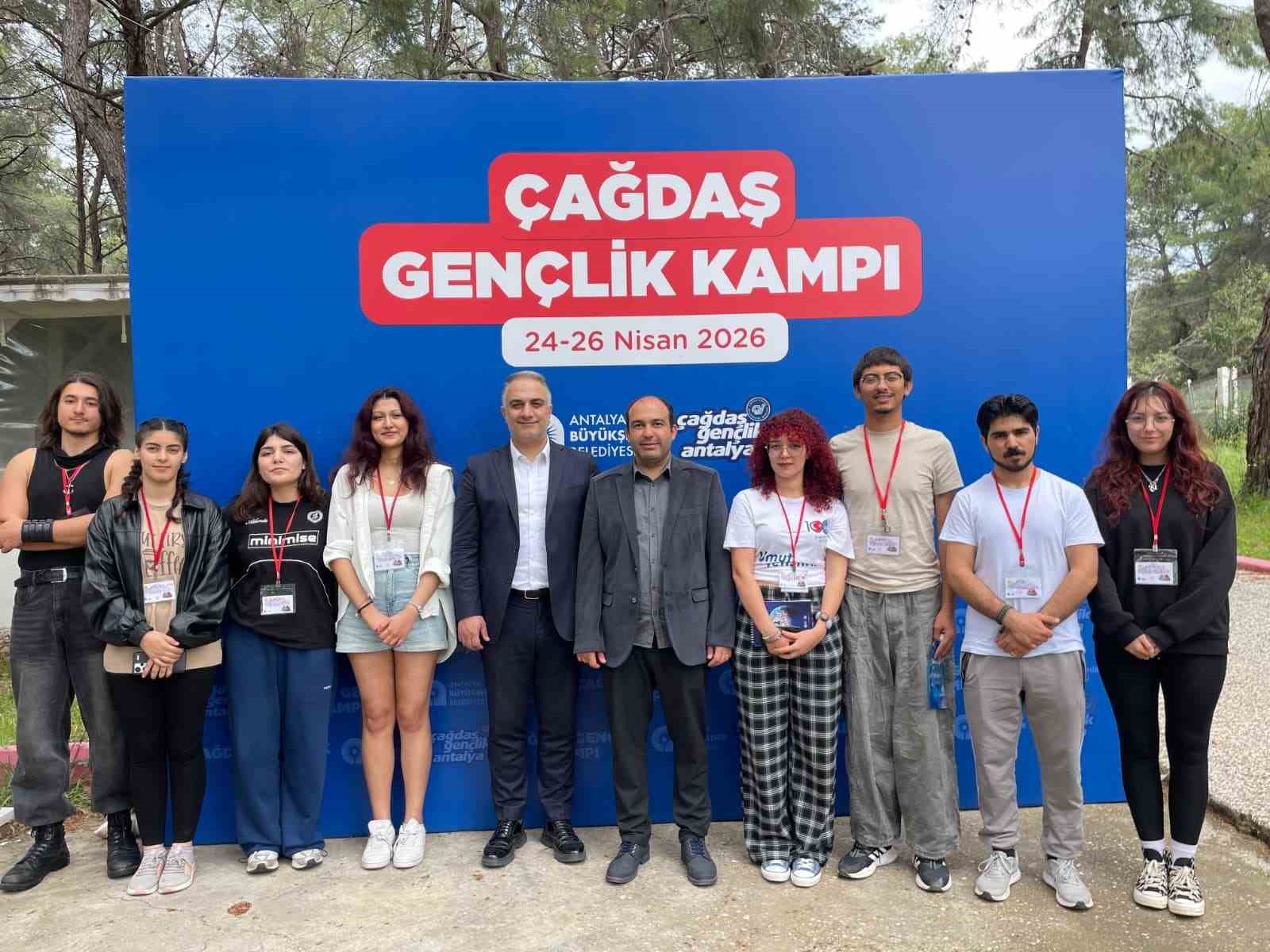 B&uuml;y&uuml;kşehir&rsquo;den &Ccedil;ağdaş Gen&ccedil;lik Kampı

