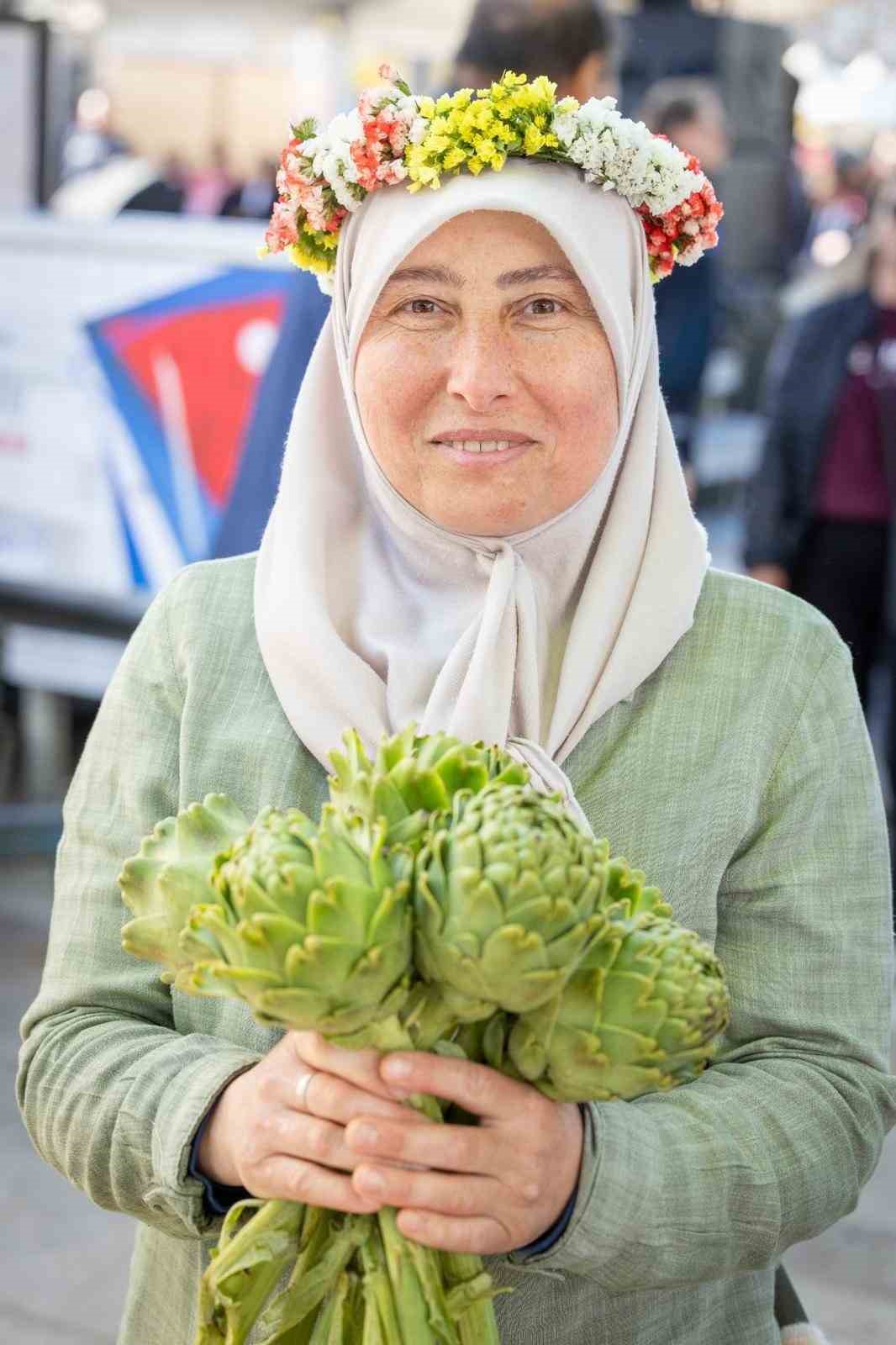 Urla&rsquo;da 12. Enginar Festivali coşkusu
