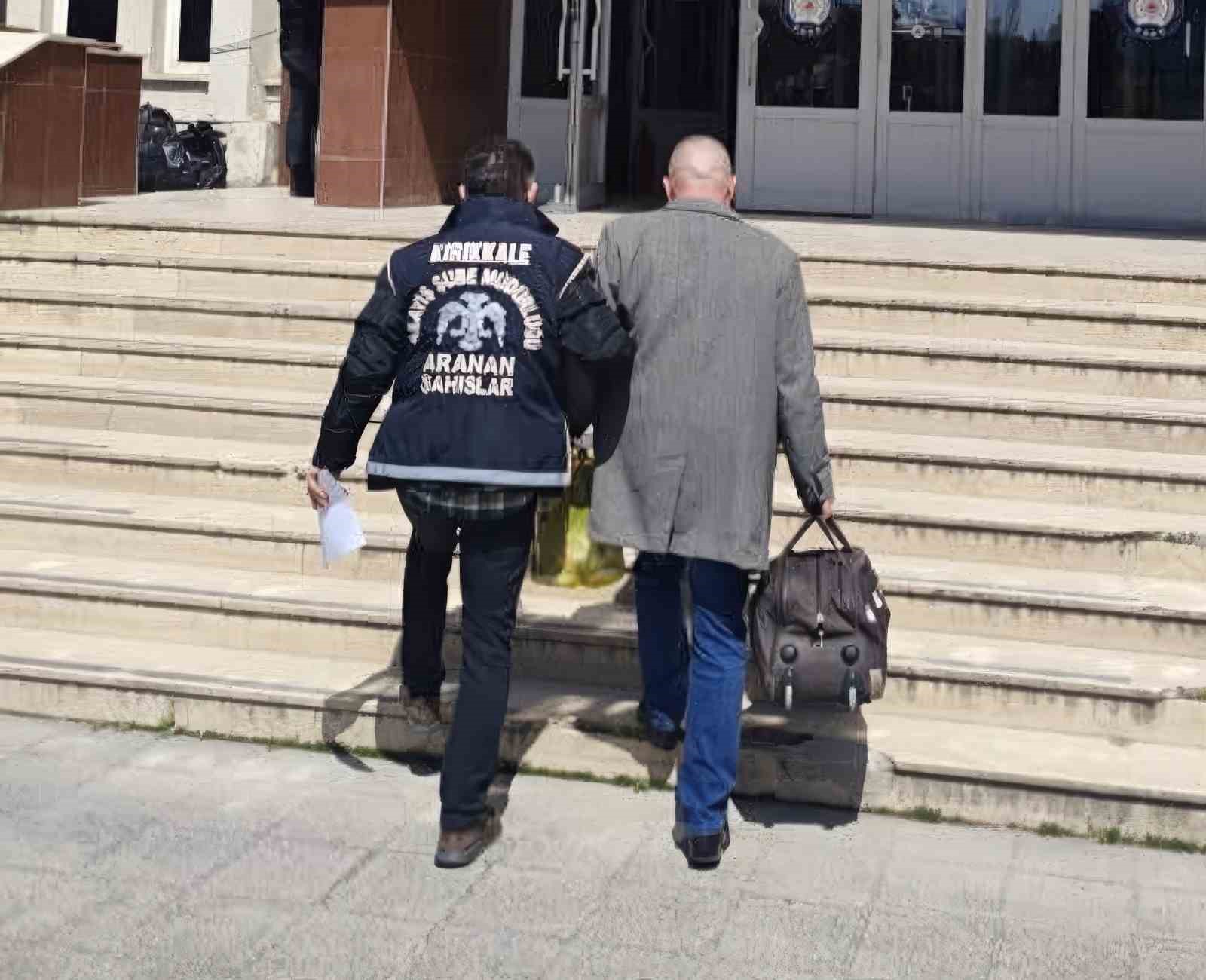 Kırıkkale&rsquo;de aranan h&uuml;k&uuml;ml&uuml;lere peş peşe operasyon: 6 firari yakalandı
