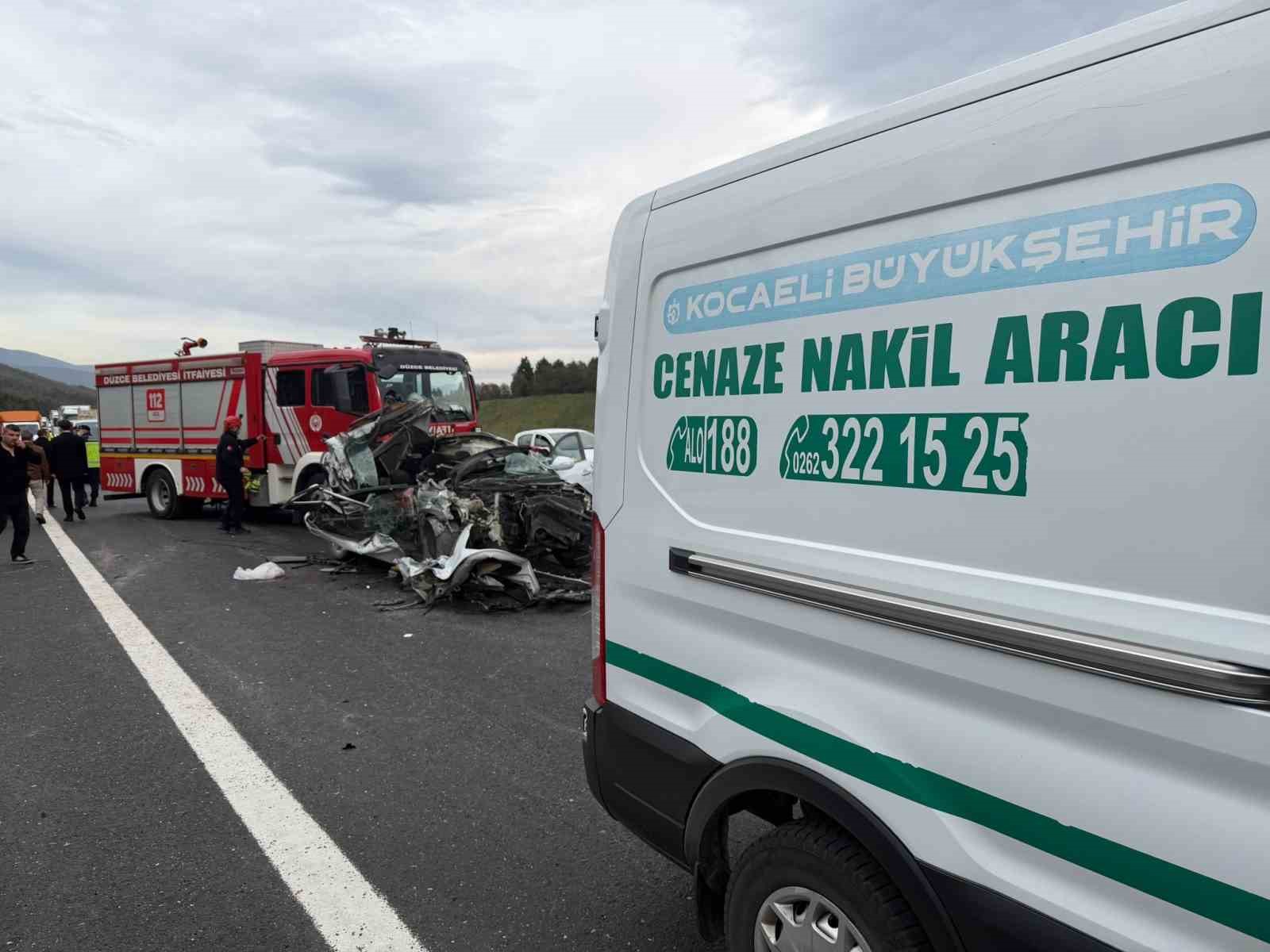 D&uuml;zce&rsquo;de kazalarda 5 kişi &ouml;ld&uuml;, 415 kişi yaralandı
