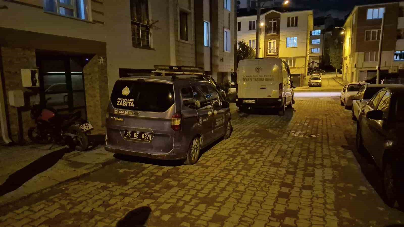 Eskişehir&rsquo;de 2 &ccedil;ocuk babasının ş&uuml;pheli &ouml;l&uuml;m&uuml;
