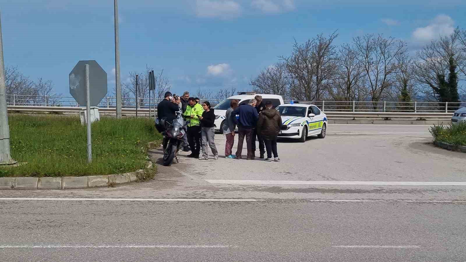 Sinop&rsquo;ta motosiklet ile otomobil &ccedil;arpıştı: 1 yaralı
