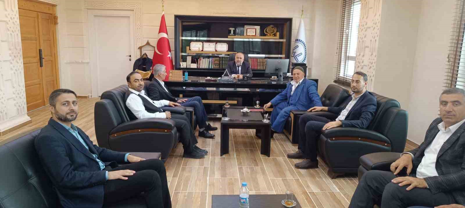 Cizre M&uuml;ft&uuml;l&uuml;ğ&uuml; yeni binasında ilk toplantısını ger&ccedil;ekleştirdi
