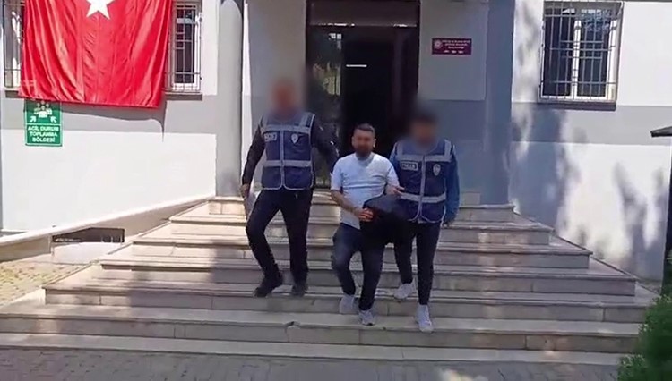 Bursa&rsquo;da kesinleşmiş hapis cezası bulunan 2 şahıs yakalandı
