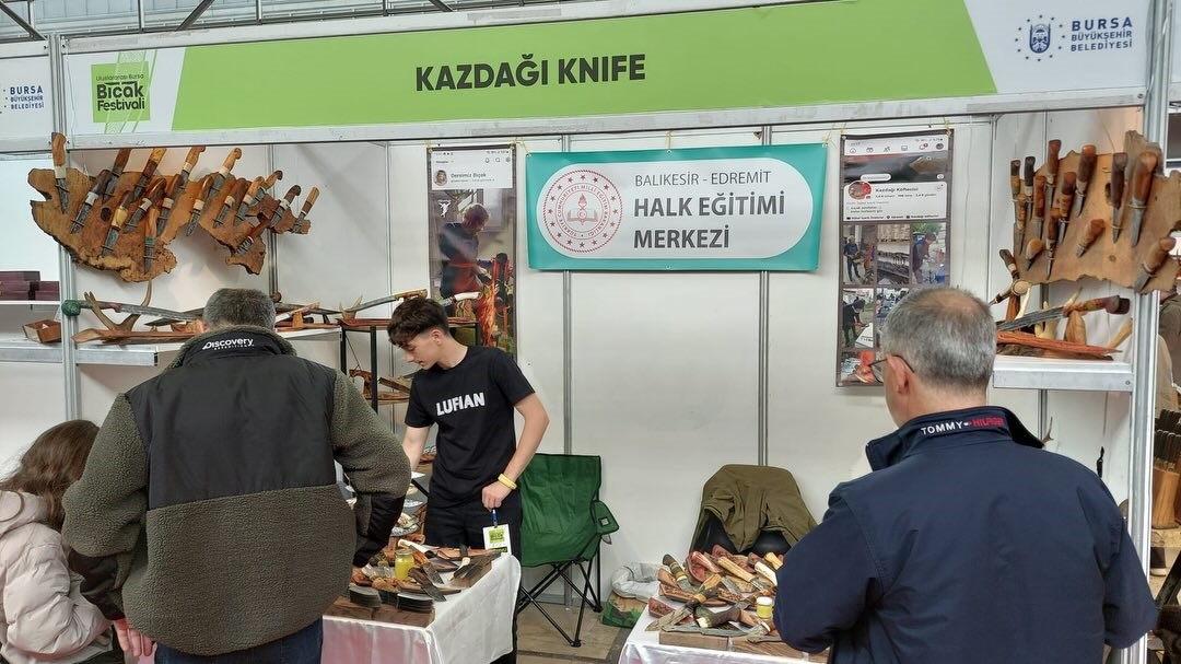 Edremit’in el yapımı bıçakları dünya vitrininde