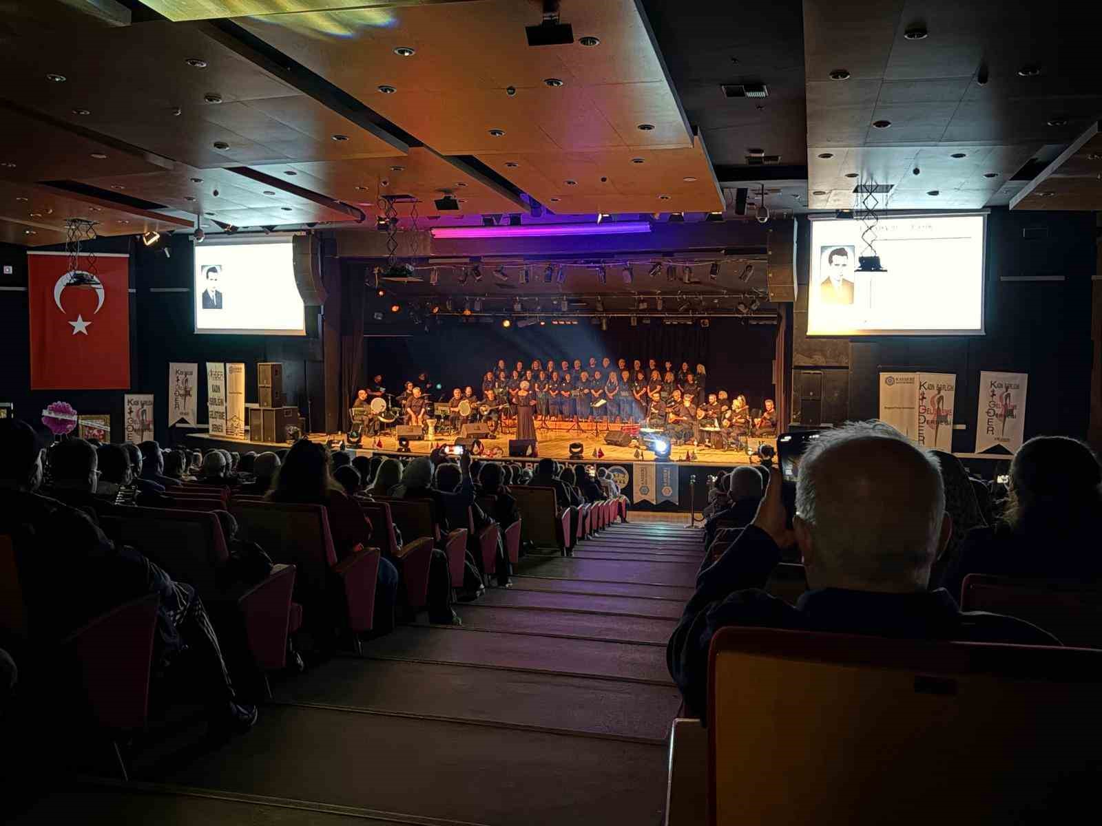 "Bir T&uuml;rk&uuml;, Bin Duygu" temalı konserin ilki Kayseri&rsquo;de yapıldı
