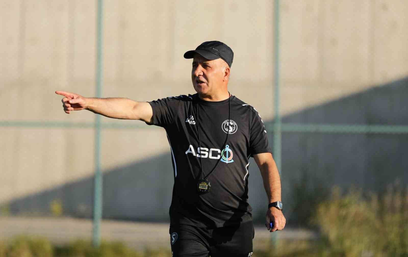 Teknik Direktör Şahin Diniyev, birçok kulübün radarında