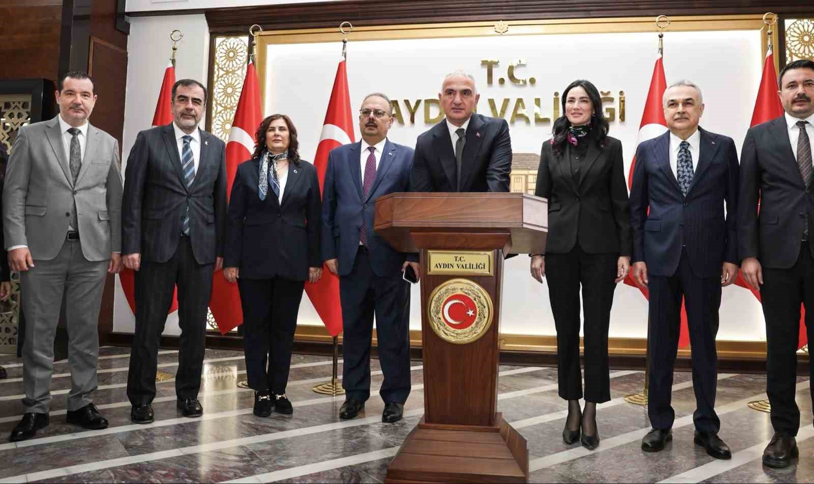 Bakan Ersoy’un ikinci durağı Aydın Valiliği oldu
