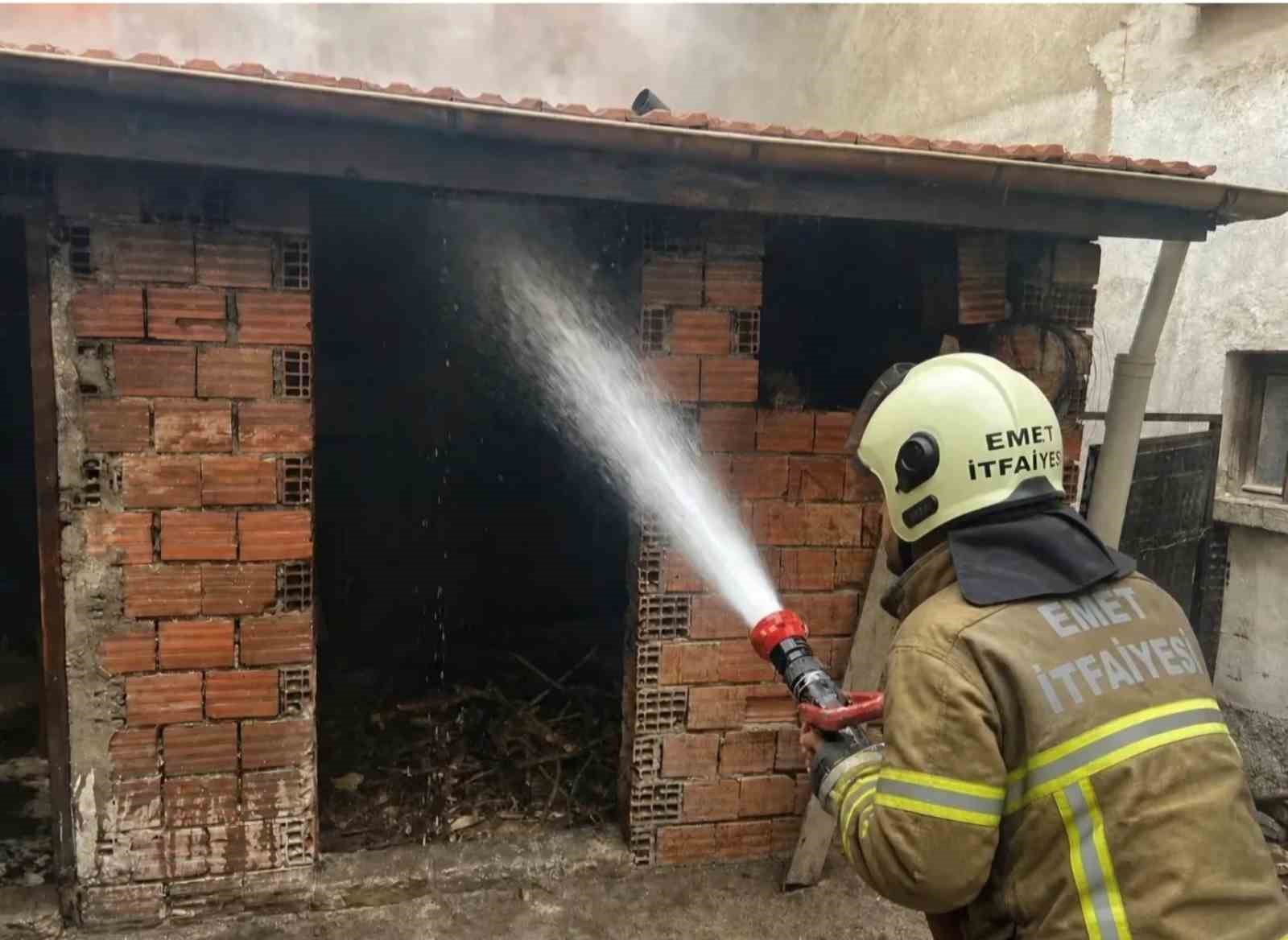 Emet’te kazan dairesi yangını