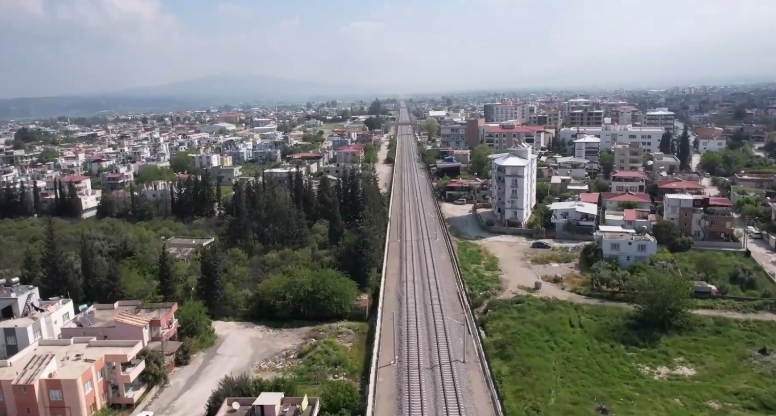 Mersin Limanı Kalkınma Yolu ile Avrupa&rsquo;ya bağlanıyor
