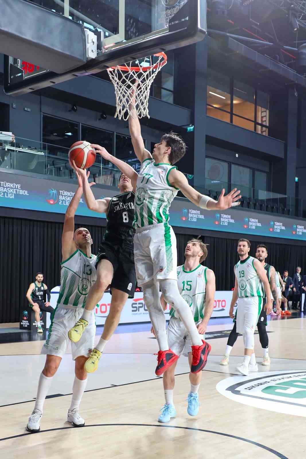 Türkiye Erkekler Basketbol 2. Lig’inde şampiyon Sakarya Büyükşehir oldu
