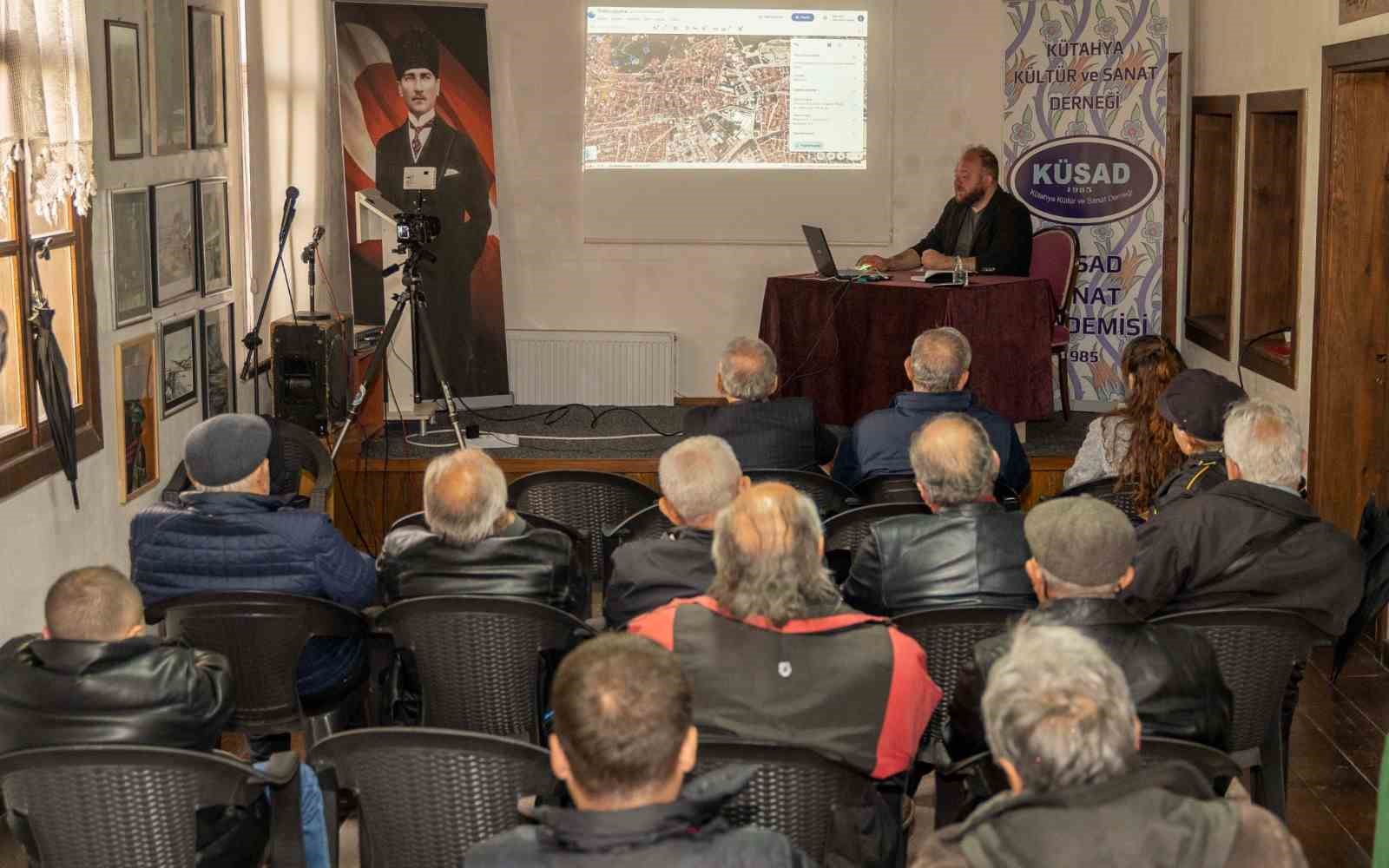 "K&uuml;tahya&rsquo;nın Psikocoğrafyası" semineri ilgi g&ouml;rd&uuml;
