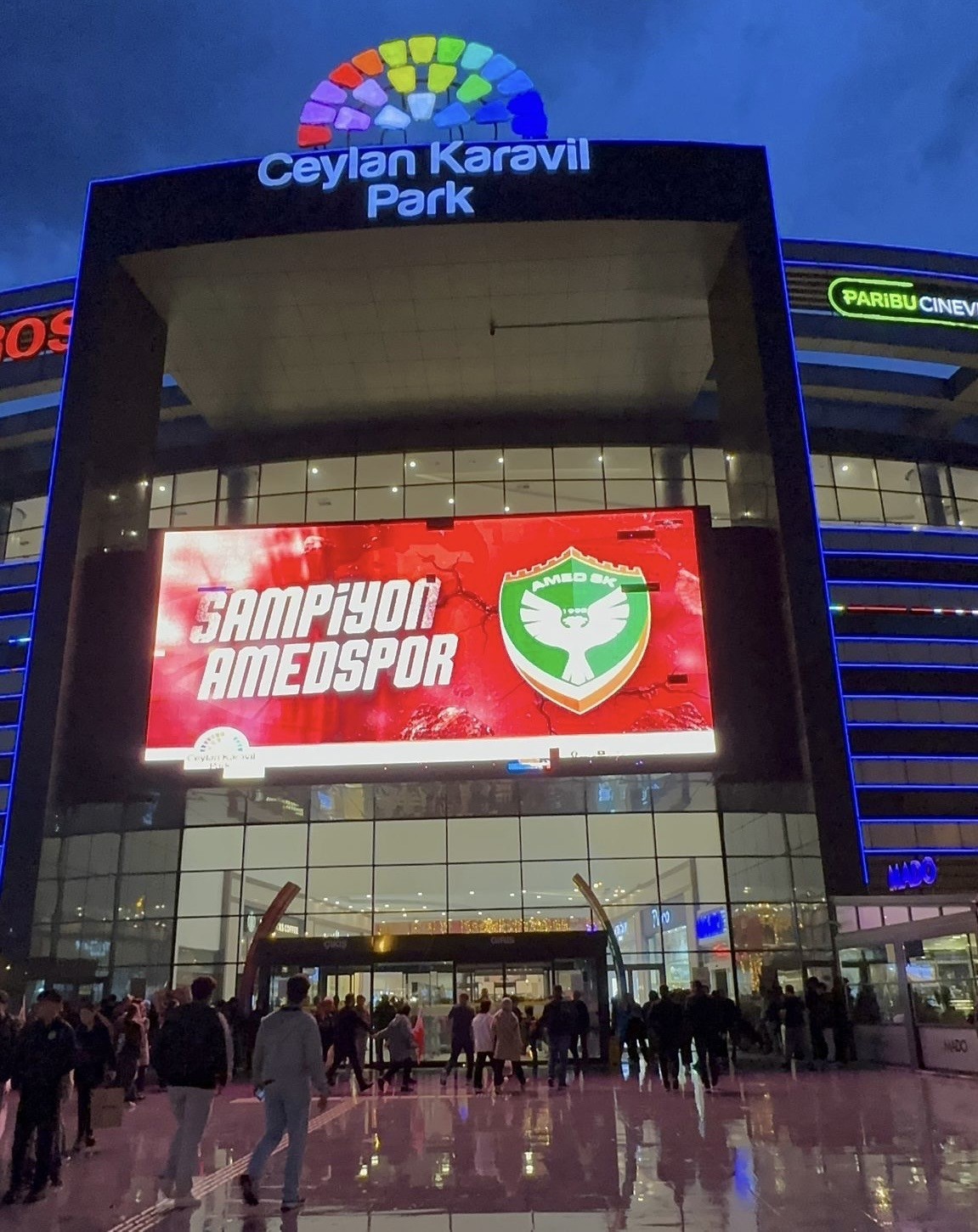 Ceylan Karavil Park AVM&rsquo;de şampiyonluk coşkusu
