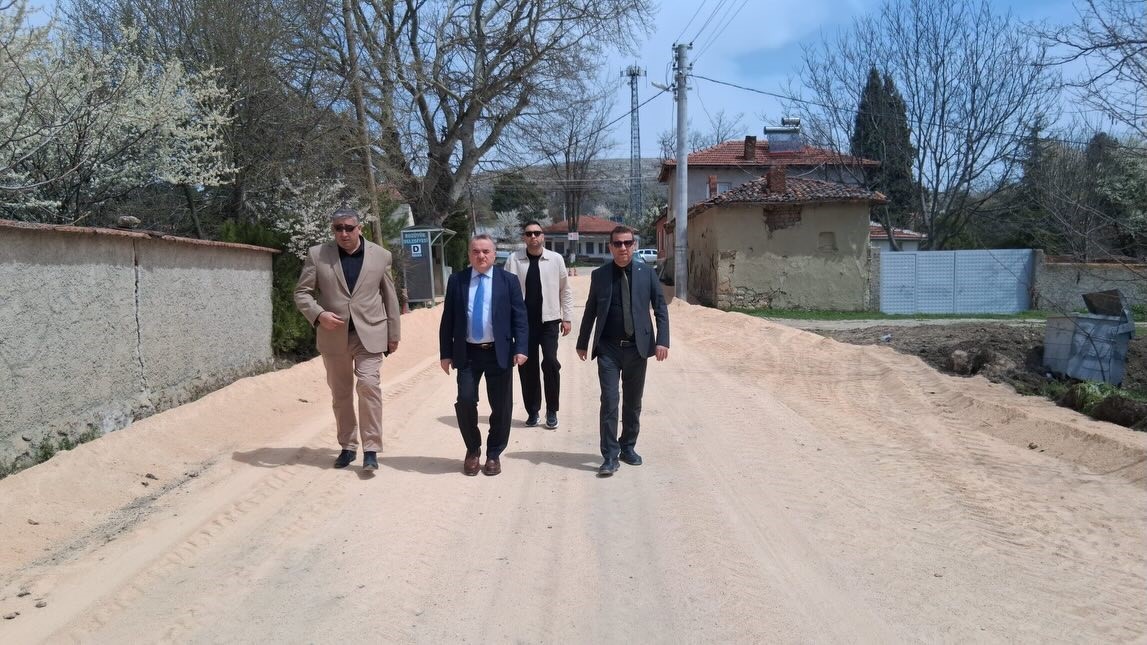 Kaymakam &Ouml;zt&uuml;rk &ccedil;alışmaları yerinde inceledi
